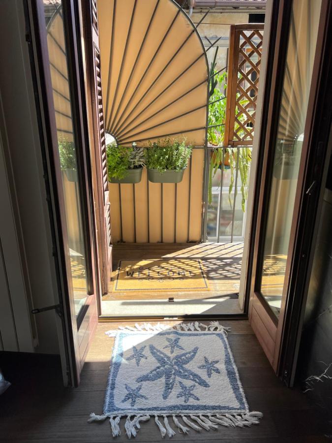 דירות Casa Cavour Lecco - Downtown Design Penthouse מראה חיצוני תמונה