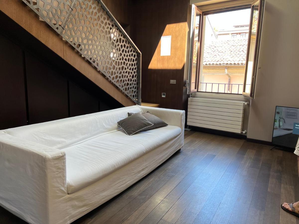 דירות Casa Cavour Lecco - Downtown Design Penthouse מראה חיצוני תמונה